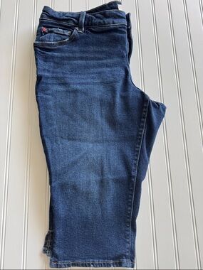 SLINK Jeans Curvy Crop Capri Jeans - Size 16